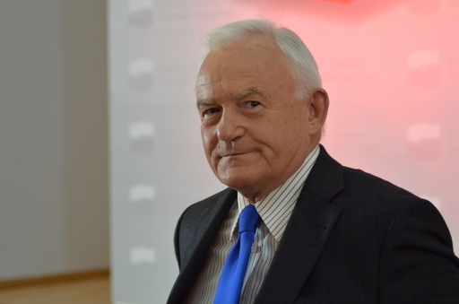 Miller: Z zażenowaniem patrzę na pomysły prezydenta